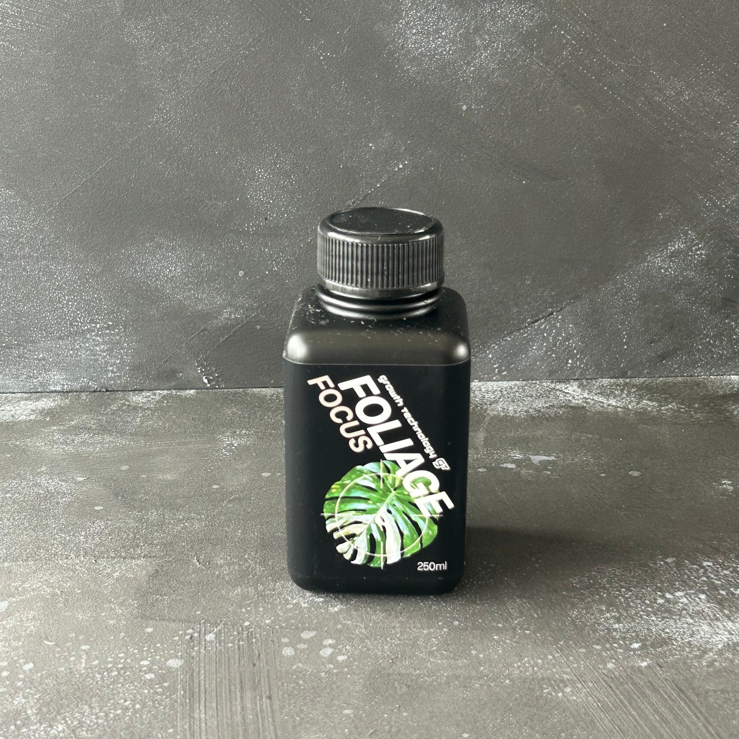 Foliage Focus 250mL  Nutrient Solution by Growth Technology. Made in Australia for indoor plants like monstera, syngonium, philodendron, and more. Seen on SydneyPlantGuy or TheLECAQueen.